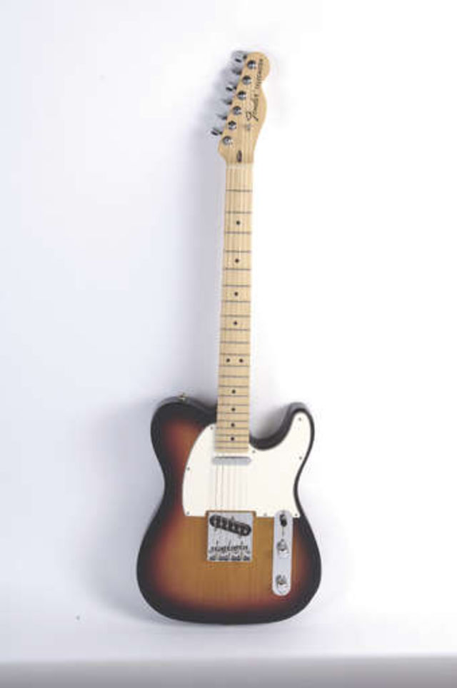 An amazingly versatile guitar